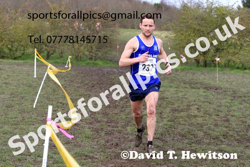 Men 35 to 60 in the 2023 BMAF Cross Country Champs., Wallsend. Photo: David T. Hewitson/Sports for All Pics
